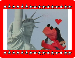 Wolfgang sings a love song to the Statue of Liberty